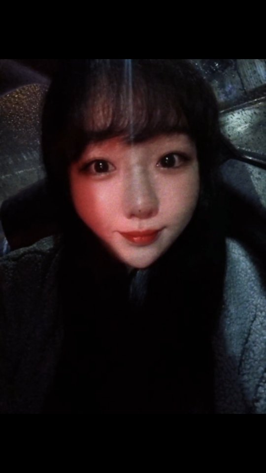 오랜만에 비오는데 기분이 죠아 ෆ˙ᵕ˙ෆ
