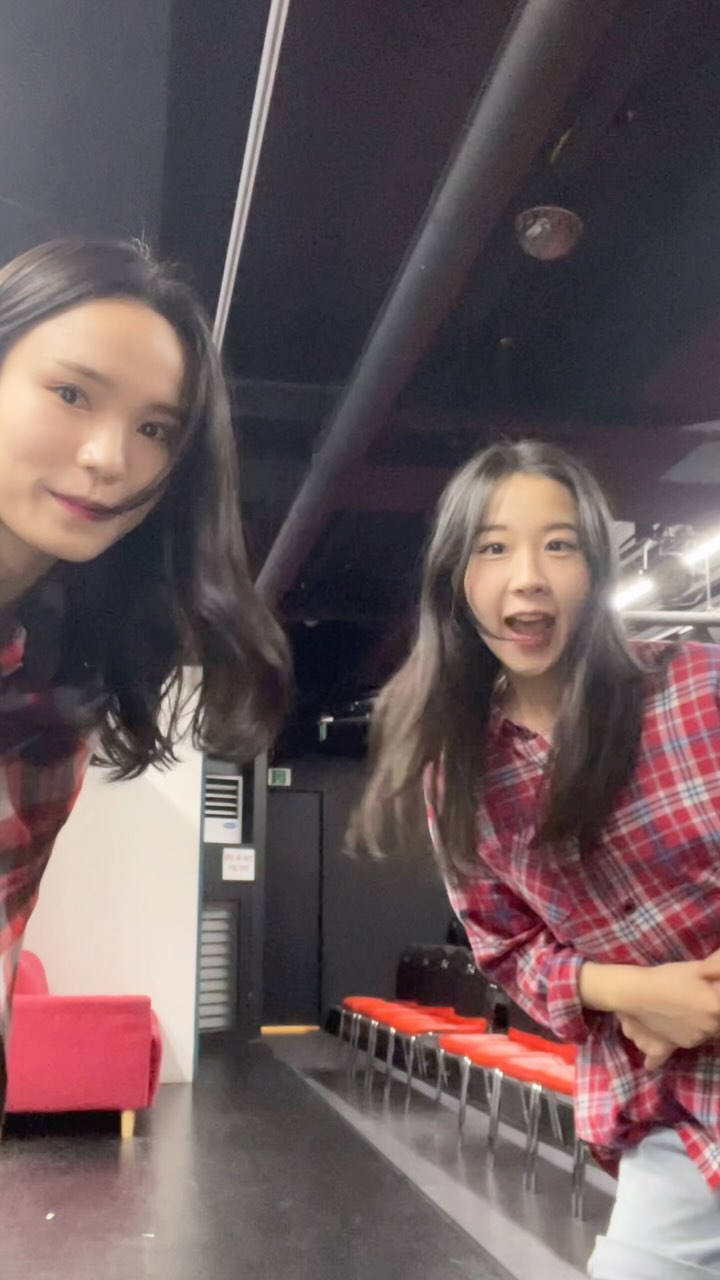 💛2024년 마지막 날 딜리버리🛵
.
.
.
#연극딜리버리 #대학로 #dancechallenge #reels