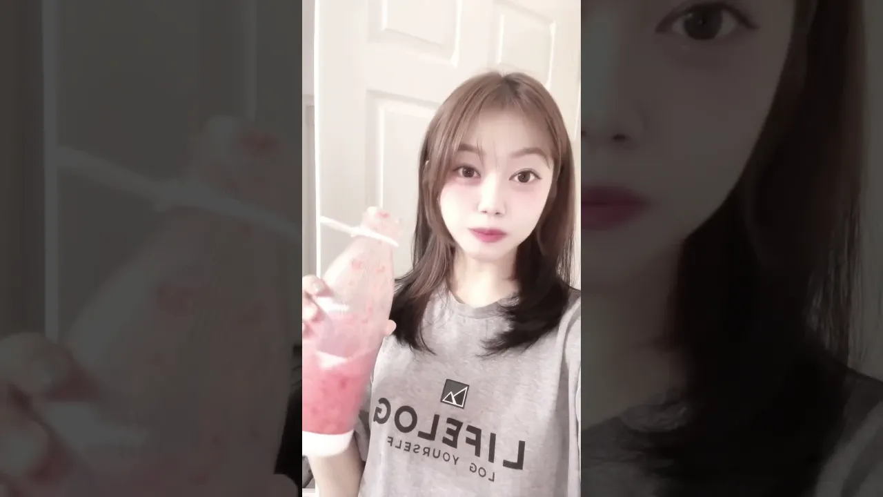 #광고 너무 편리한데 예쁘기까지 하다구 !!? 🩷 #텀블믹스#해독#디톡스자기관리#다이어트#OOTD#미니믹서기#소형믹서기#휴대용믹서기#미니블렌더#블렌더믹서기#텀블러믹서기#무선믹서기