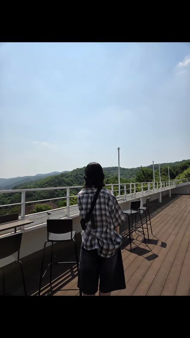 #광고#STANDARDERROR #남여공용셔츠#셔츠#체크셔츠#여름셔츠#반팔셔츠#오버핏#셔츠추천#CheckShirt  #Short-Sleeved Check Shirt

https://www.musinsa.com/products/4948179
스탠다드에러 87-STAN200 레거시 빈티지 오버핏 반팔 체크 셔츠 브라운

남편 선물하려고했는데, 내가 입기❤️
보드라워서 입기 좋고
브라운 체크가 어디에나 잘 어울린다
넉넉한 사이즈라서
편하게 코디하기 굳굳