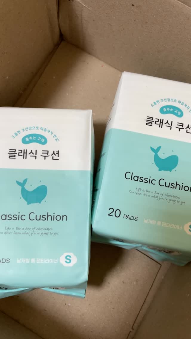 #광고

🌸 건조한 봄철, 데일리 케어템 찾는다면?
요즘 기온차가 크고 날씨도 건조해서 피부가 예민해지기 쉬운데
날개형롱팬티라이너로 매일 산뜻하게 관리중 ☁️

✔️ 얇고 길어서 안정감 있게 착용 가능
✔️ 통기성 좋은 소재로 하루 종일 쾌적
✔️ 흡수력도 좋아서 생리 전후 사용하기 딱!!

특히 생리대보다 가볍고 실용적이라서
요즘은 그냥 팬티라이너로만 데일리 케어중 💙

패키지도 깔끔하고 파우치에 쏙 넣기 좋아서 외출용으로도 굿!!
민감한 피부에도 자극 없이 편안한 데일리템 찾는 분들께 추천✨

#춤추는고래 #소형생리대 #팬티라이너 #날개형팬티라이너 #날개라이너 #롱팬티라이너 #여성용품 #데일리팬티라이너 #건조한봄날 #여성용품추천 #여성라이프스타일 #생리전케어 #흡수력좋은팬티라이너 #피부자극없는팬티라이너 #봄철필수템 #가성비좋은생리용품
