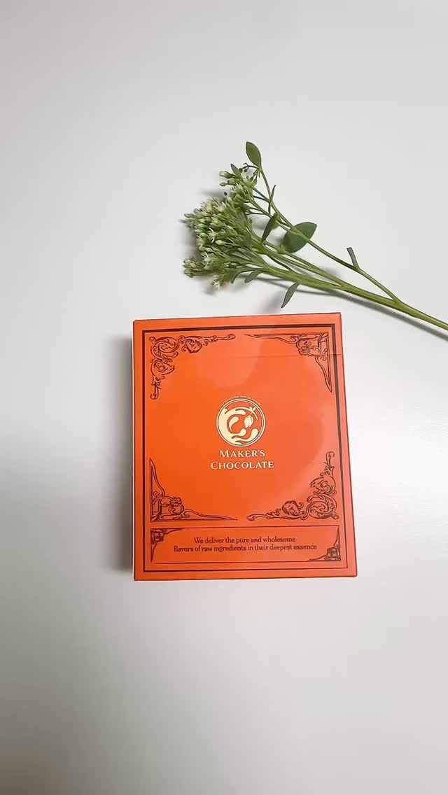 #협찬  @makers.chocolate 

바쁜 하루, 달콤한 휴식이 필요할 때
메이커스 초콜릿 한 조각🍫 드셔보세요 💜😃너무 맛있는 초코렛이에용 🥰😀

✔️ 첨가물 없이, 정직하게 만든 자연 그대로의 초콜릿
✔️ 비정제당 사용으로 은은하고 고급진 단맛
✔️ 깊은 풍미와 부드러운 식감이 입안 가득!

간단한 당 보충은 물론
🌿 건강한 간식, 🎁 센스 있는 선물, 👵 저속노화를 위한 라이프 간식까지!
일상 곳곳에서 함께하기 딱 좋아요

커피와 함께먹으니까 달달함이 더 극대화되어 너무 맛있더라구용 💕😍

한 조각으로 기분 좋은 달콤함,
#메이커스초콜릿으로 건강하게 즐기세요 🍫💛

#광고#수제초콜릿#빈투바초콜릿#메이커스초콜릿#고급초콜릿#핸드메이드초콜릿#프리미엄초콜릿#선물용초콜릿#초콜릿선물세트#답례품#답례품추천#비정제원당초콜릿#저속노화초콜릿#저속노화간식