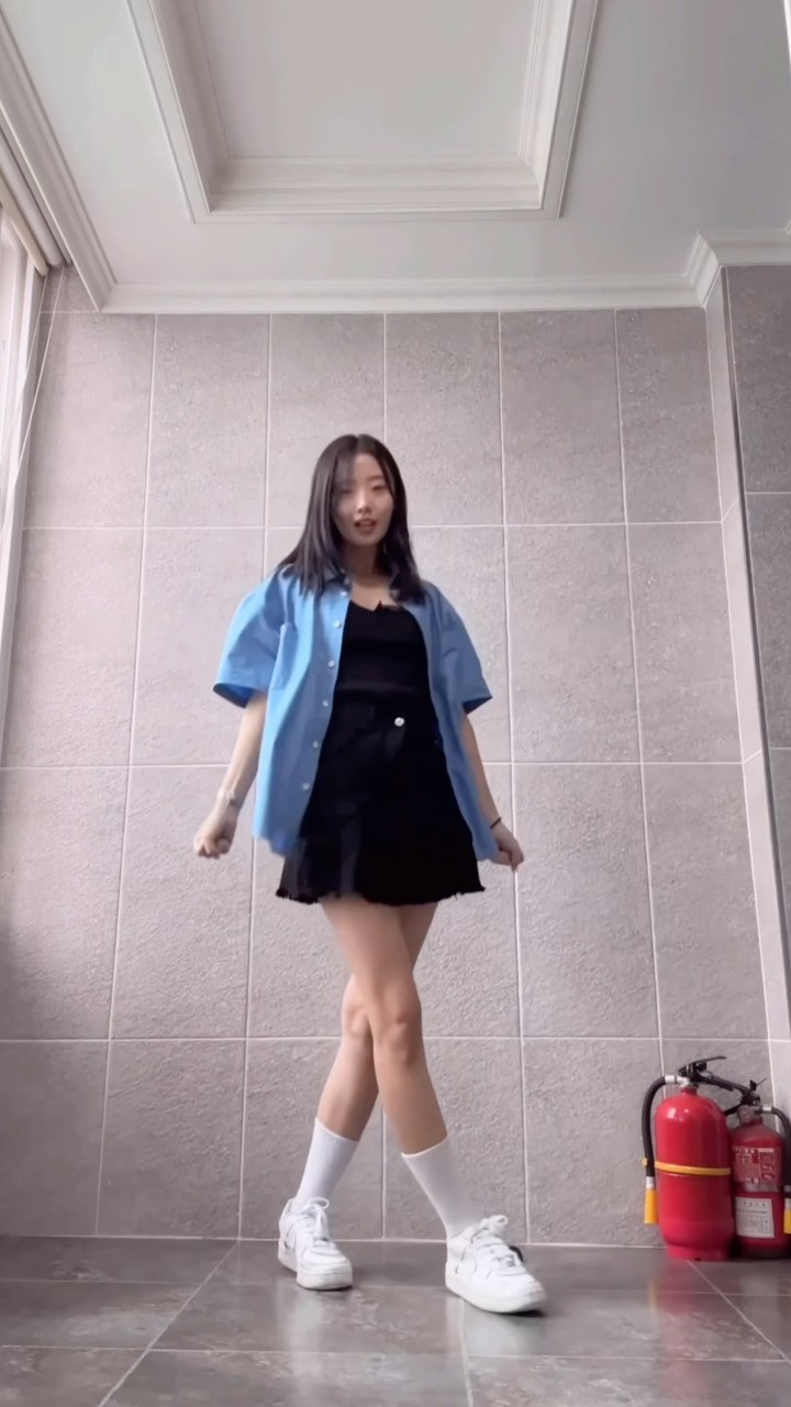 #협찬 색감 짱짱한 여름 셔츠 🎢➰🩵

#노우드 #NOEUD #NMIXX #엔믹스 #Roller_Coaster #dance #dancecover #kpop #Korea #ダンス