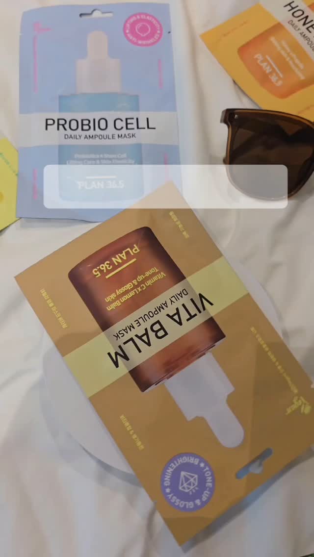#광고
여행 갈 때마다 화장품 이것저것 챙기느라 캐리어가 무거워서 고민이었는데, 이번엔 플랜36.5 데일리 앰플 마스크만 쏙 챙겨갔어요
5가지 타입으로 매일 다른 케어가 가능해서 완벽했거든요
첫날엔 프로바이오셀로 탄력케어,
둘째날 시카트리로 진정케어,
셋째날 세라카라콜로 보습장벽케어,
넷째날 허니폴리스로 윤광케어,
마지막날 비타밤으로 미백케어까지 완벽했어요
비건 인증받은 친환경 시트라서 더욱 안심이고,
1일1팩으로 간편하게 사용하니까
여행 내내 피부 관리 걱정 없이 즐길 수 있었어
특히 영양과 탄력, 윤광까지 챙기면서도
짐은 가볍게 집에 올 수 있어서 너무 만족스러웠답니다
주름개선 기능성까지 있어서 더 좋아요
#비건시트#1일1팩#데일리#진정#윤광#보습#영양#탄력#미백#주름개선