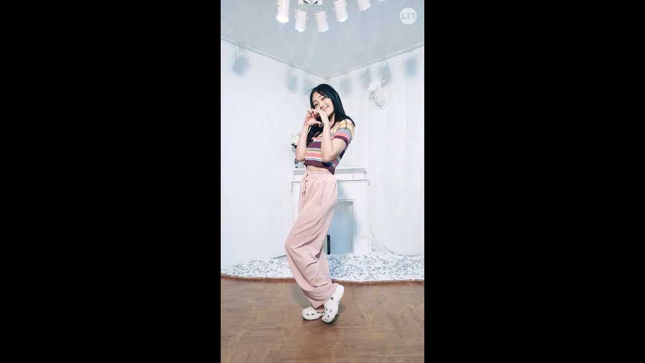 [오늘의 룩] - 무더운 여름, 시원한 댄스 타임 #shorts #숏츠 #SUMMER OUTFITS