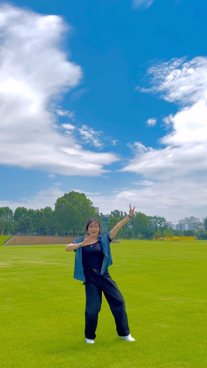 누끼딴 것 같은 Super Shy🍃🍀

@newjeans_official 
📷 @jikite_98 

#newjeans #supershy #뉴진스 #슈퍼샤이
#dance #reels #challenge #reelsvideo #supershychallenge