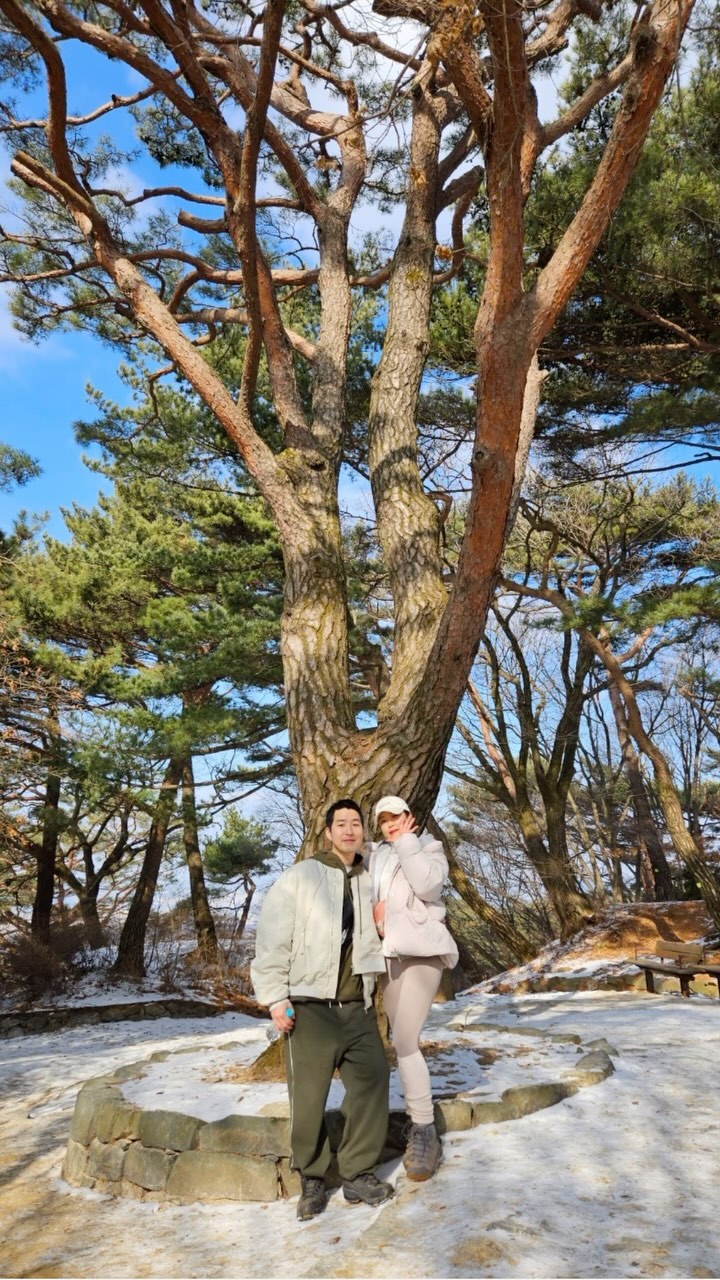 .
오랜만에 모임겸 등산겸 산책겸 야외유산소 😆 
즐거웠숩니당^^ 날 더풀리면 자주가야딩~!!