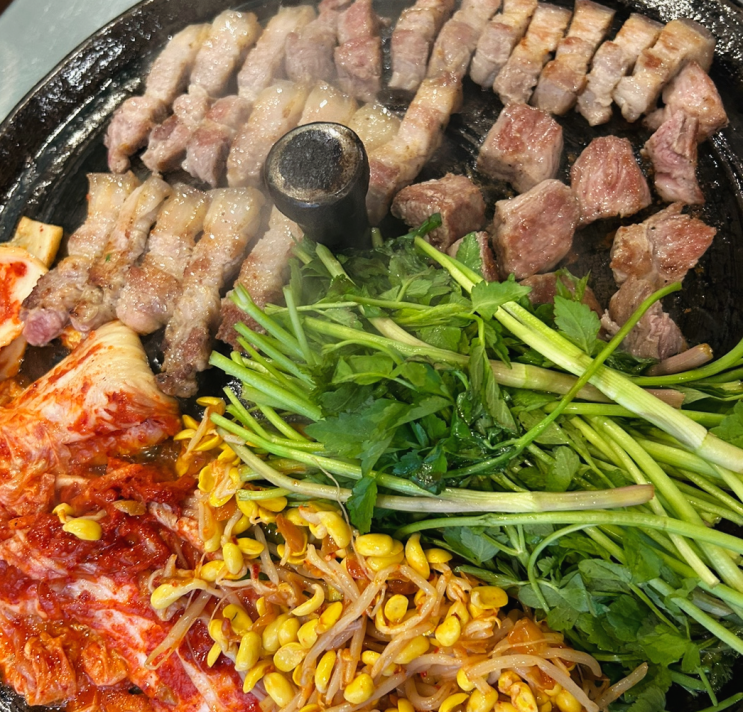 수원 맛집 I 인계동 존맛 솥뚜껑 삼겹살 '목구멍'