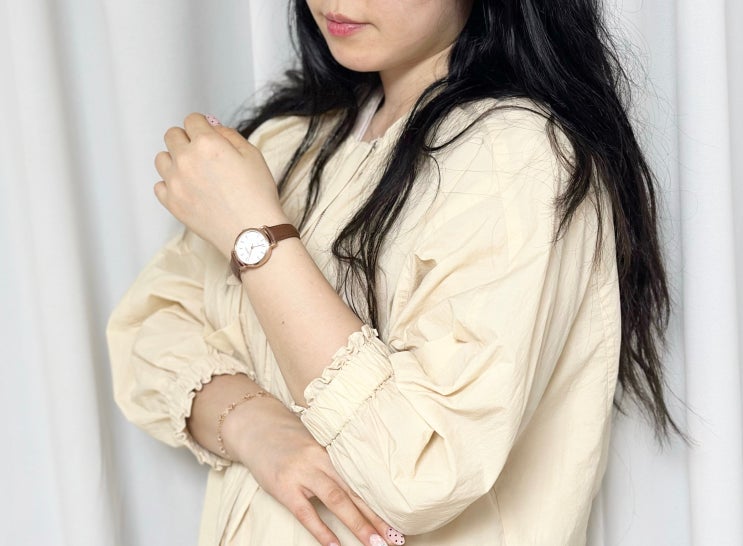 시아르고 여성 손목시계 로즈골드컬러 고급스러워