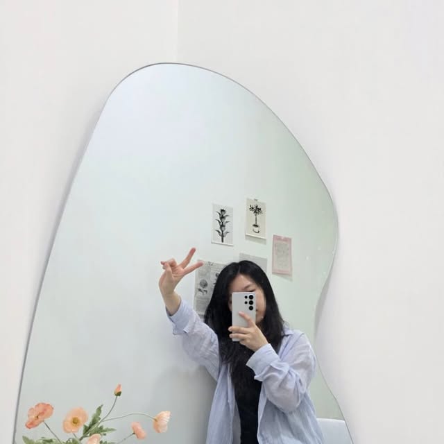 뿅뿅♡ on Instagram: "#협찬

완전 편해요
예쁜데요♡♡

 심플한 형태의 메리제인 슈즈로 고민하지 않아도 되는 멀티 코디 슈즈

공식몰 교환/반품 무료
(공식홈페이지, 공식 운영 스마트스토어)

#르무통 #메리제인 #편한여성구두 #발편한구두 #데일리코디"