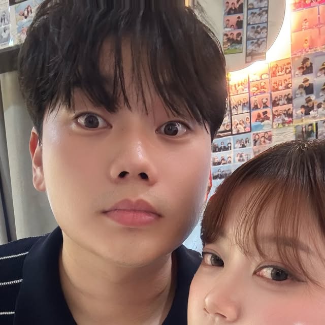 나구링 on Instagram: "#광고 @2an_official 

💖 8월 올영픽 추천템 💖

🫧 러브 버블 컬렉션 (6종) – 사랑스러움이 터지는 무드🍓
🌿 롱 웨어링 파운데이션 (4종) – 미세 밀착, 초밀착 파데 균일한 베이스
🎨 컬러 플레이 듀얼 라이너 (5종) – 섀도우+아이라이너 2in1✨

이번 올영픽에서는 특히 롱 웨어링 파운데이션 미니와 듀얼치크, 퓨어 글래시 하이라이터 무조건 픽하기 ♡

주로 많이 쓰는 제품 위주로 업로드했으니 참고해주세용 
지성피부라면? 파운데이션 정말 강 추 ‼️

#올영픽 #올리브영추천템 #올영필수템
#러브버블컬렉션 #롱웨어링파운데이션미니 #컬러플레이듀얼라이너"