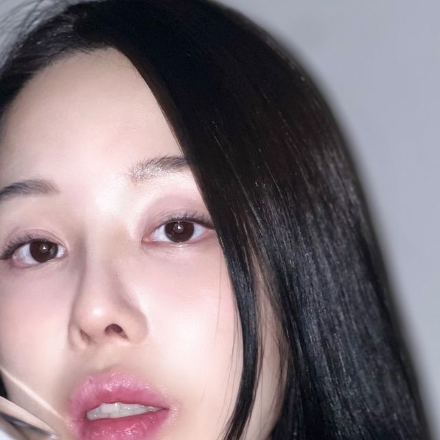 ෆ Lynda  ෆ on Instagram: "#광고 
보르피린 8.4%로 타사 대비 최대함량에 프리미엄 원료들로 배합되어 있는 🤍 러미유 프리미엄 가슴크림 🤍
가슴 노화는 20대 중반부터 시작되어 빠르게 관리를 할수록 좋다고해요! 꾸준히 매일 관리해주니 탄력과 볼륨이 생긴 것 같아서 만족해요 ☺️
구매 링크 : https://buly.kr/uSsCTL 
-
#러미유#러미유가슴크림#가슴크림#가슴탄력크림#가슴볼륨크림#가슴커지는크림#가슴탄력#가슴볼륨#가슴확대크림#가슴마사지크림#가슴크림후기#가슴크림효과#처진가슴크림#가슴크림추천"