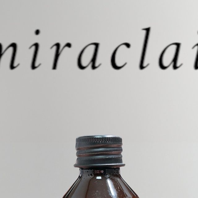 유타미 on Instagram: "#광고
⠀
머리 염색을 자주 하니 머릿결이...
그래서 준비한 #miraclair #트리트먼트 입니다.
⠀
탈모완화기능성화장품으로 인도 여성들의
윤기있고 튼은한 모발의 비밀인 인디안
구스베리가 함유되어 있어요!
⠀
두피 피부 저자극 테스트가 완료된 제품으로
유해물질 20가지 불포함에 자체 개발된 특허청
인증 성분으로 탈모완화 집중 케어가 가능하답니다.
⠀
샴푸 후 발른 후 마사지 좀 해주고 ㅋ 물에 행궜는데
오우~~ 완전 부드러워요~~ ㅎㅎ 요거 다 쓰면 더
구매해서 사용해볼까합니다. ㅎ
⠀
@miraclair_korea
⠀
⠀
#미라클레어#임산부탈모 #헤어트리트먼트
#여성탈모 #두피케어 #헤어팩추천
#헤어마스크 #극손상헤어팩 #두피각질"