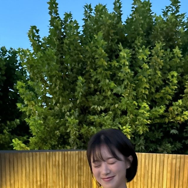예진 on Instagram: "#광고 날 좋은 어느날🍃 #에어크림#레이스#나시원피스#순색 #미니원피스#우아한#베이지#숏컷#숏컷모델#숏컷배우#단발#단발모델#단발배우"