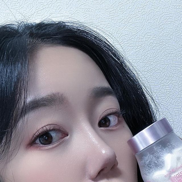 쩡이 on Instagram: "#광고 어머나.. 이제 나이 또 먹게 생겼어유… 그러면서 진짜 진짜 관리 해줘야하는거 알죠..?! 그래서 제가 이번에 100% 캐