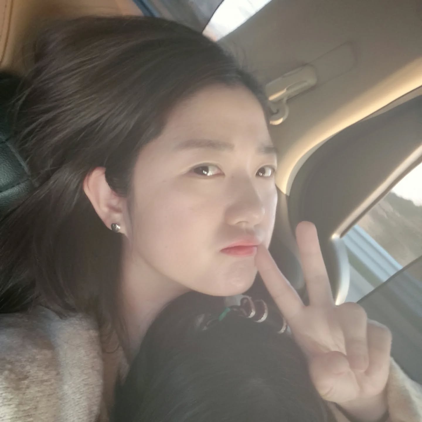 #엄마가운영하는계정 #급내사진투척 

급으로 광주행~~
지금 할머니보러 갑니다.