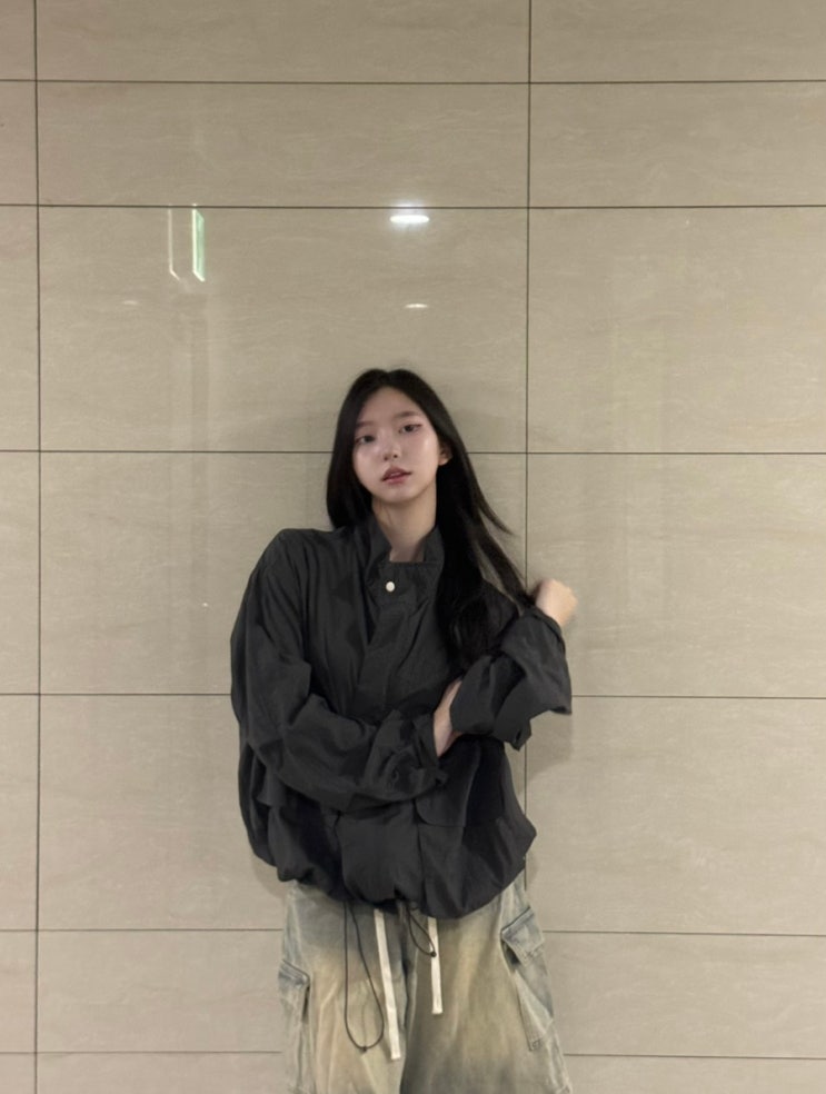 지금 날씨엔 선택이 아닌 필수!  아이러니 포르노 윈드셀 필드 자켓