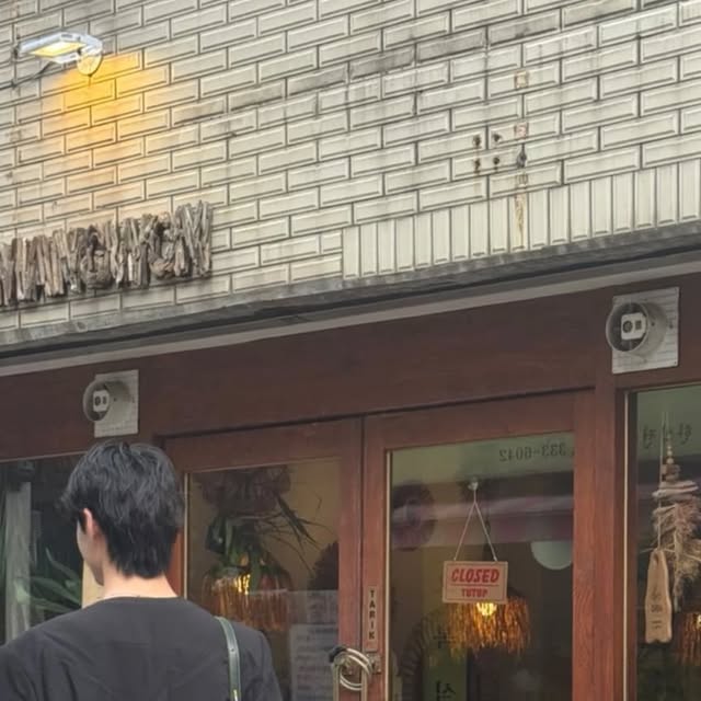 @luvinno1 on Instagram: "부드럽고 견고한 내구성 편안한 착용감에
스트릿함 한 방울 더한 빈티지 느낌의 버뮤다 팬츠는 
@standarderror_official
.
.
.
.
.
#스탠다드에러 #STANDARDERROR #남여공용팬츠 #데님 #데님팬츠 #팬츠 #바지 #와이드바지 #워싱팬츠 #버뮤다팬츠 #버뮤다 #반바지 #데일리룩 #바지추천 #DenimPants #Denim #Pants"