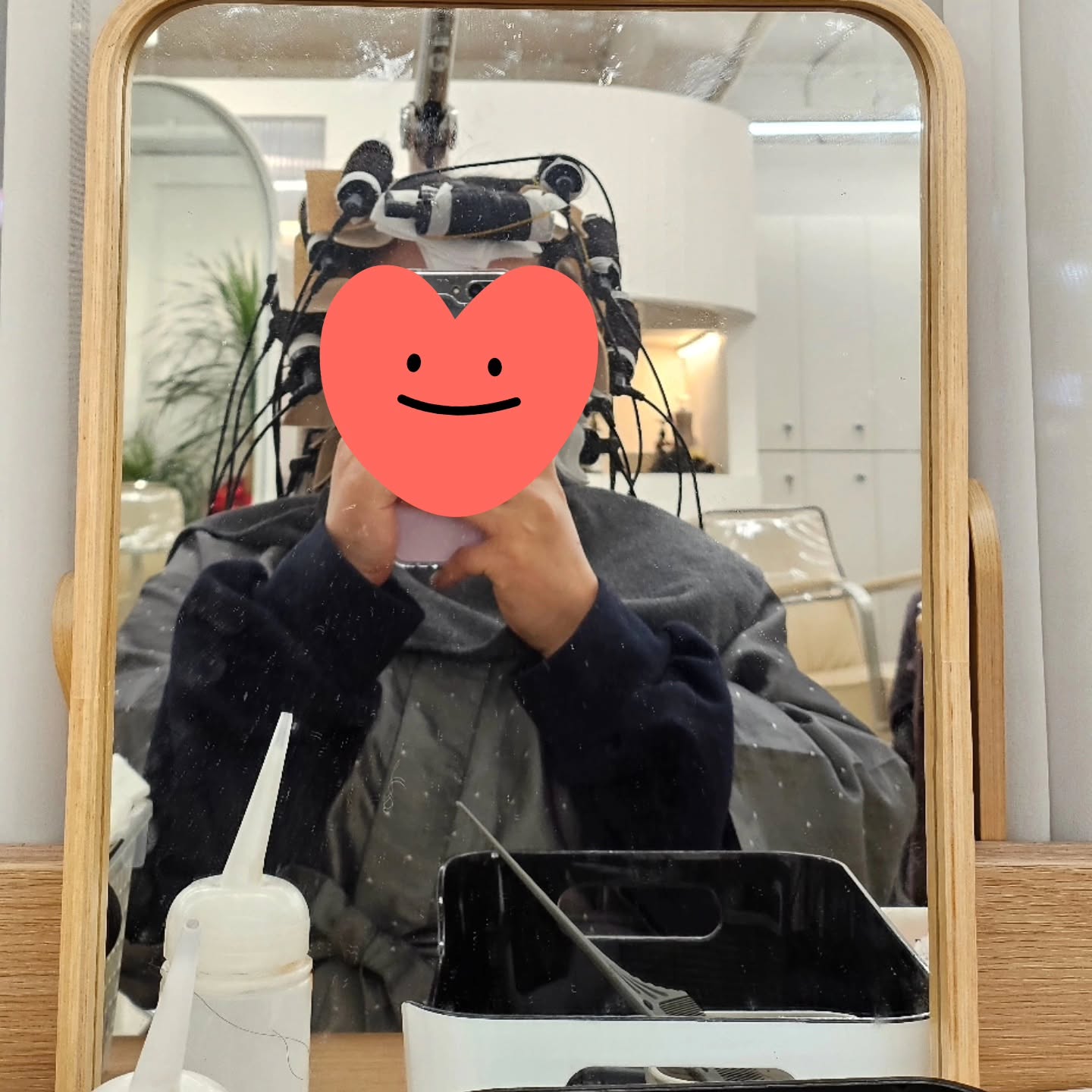 오랜만에 펌 하기
원장님이 영혼까지 끌어서 말아 주셧다!
탱글탱글 구름펌