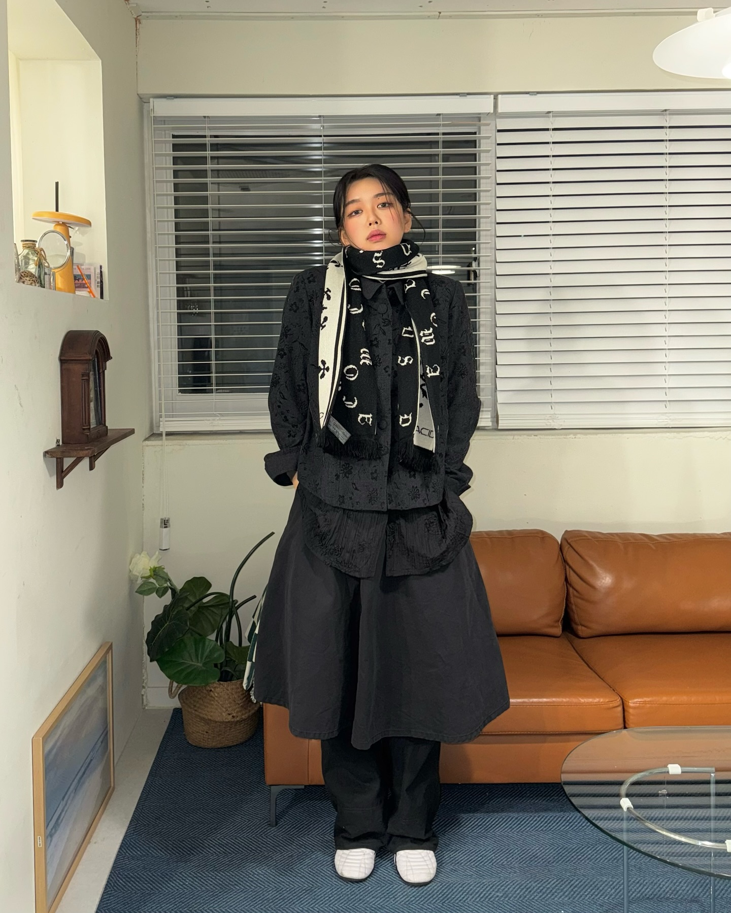 #광고
겨울 좋은데 추운건 싫어❄️
즥이는 머플러 하나로 이번 겨울 끝장본다-

#무신사 #슬로우애시드 #머플러
