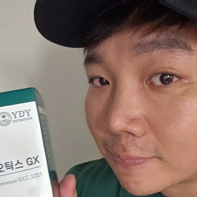 곰같은여우 l 임현준 on Instagram: "#광고 YDY뉴트리션의 포스트바이오틱스GX예요! 👋 여러분도 저처럼 유산균 먹을 때 '이게 정말 내 장까지 살아서 갈까?' 하는 생각 해보셨죠? 🤔 그런데 이