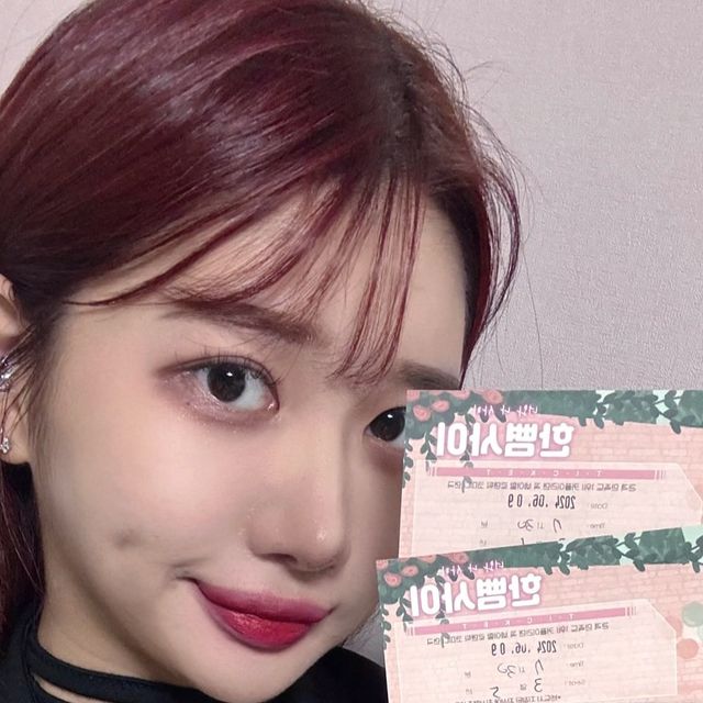 나는 희영이야˙Ⱉ˙ on Instagram: "시간가는 줄도 모르고 재밌어서 넋놓고 본 연극••
진짜 배우님들 특히 멀티남 연기 최고🥺
더운 여름 다들 연극데이트는 어떠세요╰(*´︶`*)╯♡

#혜화연극 #대학로연극추천 #연극추천 #대학로공연 #연극후기 #연극 #한뼘사이 #커플연극 #데이트 #혜화데이트 #연극데이트 #혜화데이트 #로맨스 #로맨틱코미디"