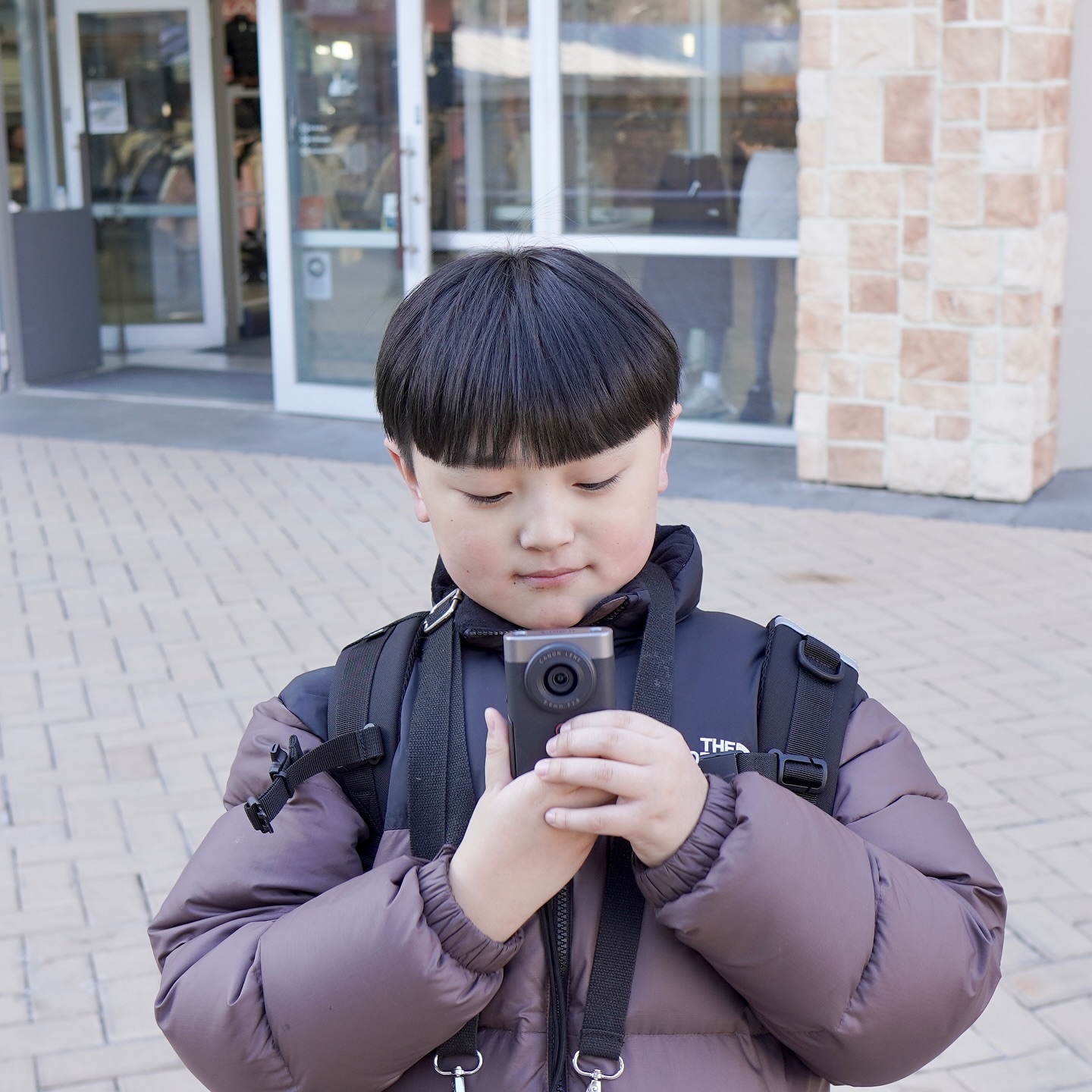 하기랑 같이 광고 촬영했던 #캐논파워샷v10 
흔들린 사진들도 많았지만, 제법인데? 😎
 
사진 찍는거 재밌다고 열정 넘치던 하기
몇년만 더 함께 해주겠니 𐌅𐨛𐌅𐨛𐌅𐨛𐌅𐨛𐌅𐨛𐌅𐨛

 
 
 #아들스타그램 #둘째스타그램 #📸