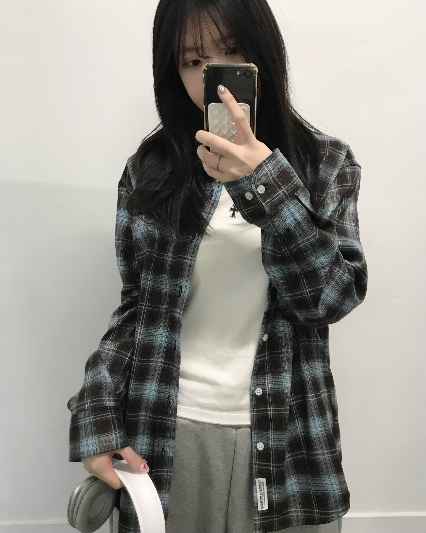 체크셔츠는 사랑이야 ..🌀🤎

#광고 #무신사 #세인트페인 saintpain_official