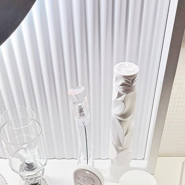 이리임 on Instagram: "#광고 2aN 정원의 흩날리는 꽃잎의 화사한 감성을담은 2aN Blooming Garden s/s컬렉션 2025년 1월 1일 블루밍 가든 컬렉션이 출시되었어요 화사하고 여성스러운 컬러감이 너무 매