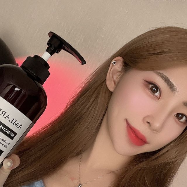 민͙디͙ on Instagram: "#광고 혹시 저처럼 염색 및 탈색을 아주 자주 하시는 분 계신가요? 핳 이대로 가단 내 머리털이 정말 다 끊겨버리겠다!! 하시는 분들,,, 필수 관리템이 트리트먼트