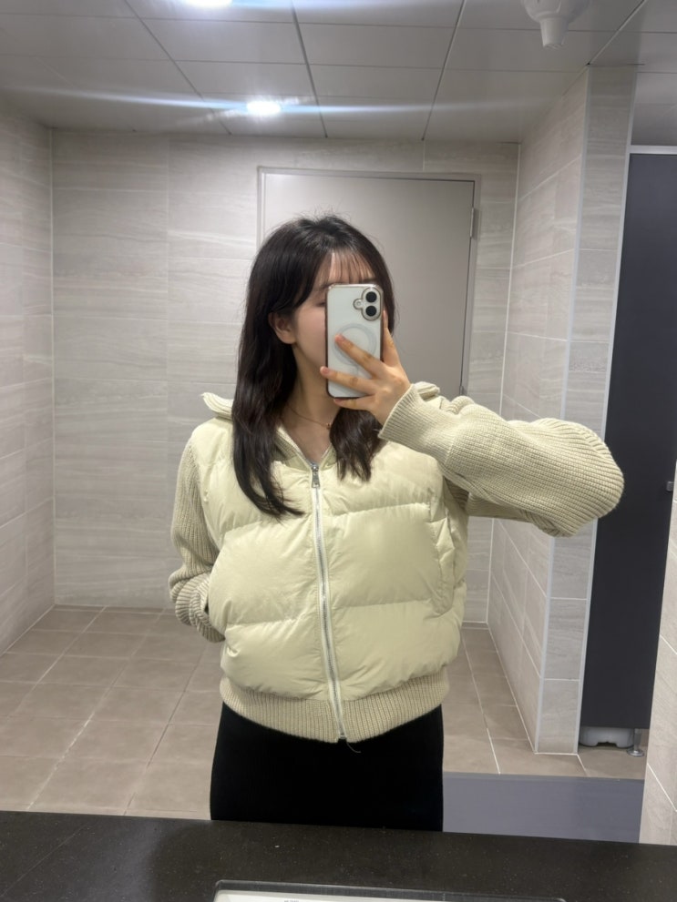 여자 봄 데일리룩 오사와 니트패딩 베이지색상 완전 추천 봄아우터추천