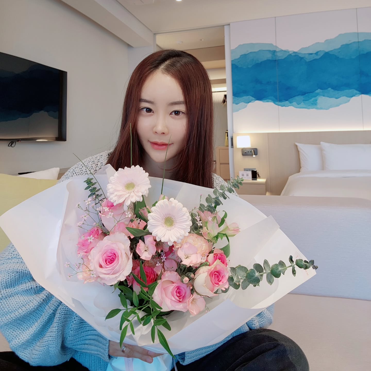 햅삐했던 사십번째 생일이지만 삼십번째 생일인척

속초여행 2박 3일이 순삭.

조식은 날 위해 존재하는 시간인듯?
늘 나만 먹어....? 많이 먹고 키크면 좋겠..

기억력을 대신하는 기록용 공간☺️

#속초카시아 #카시아속초  #서른마흔번째생일 #이박삼일순삭 #사박오일순삭 #정신나간뽀로로 #뭐가됐든행복하면됐지 #해삐 #cassiasokcho #T스라이팅 #매우만족