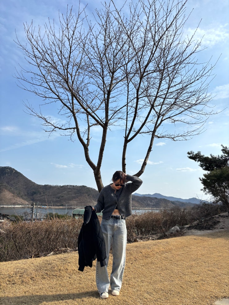 여자 무신사 청바지 추천 스탠다드에러 빈티지 데미지 캣샌드 워싱 와이드 데님팬츠 리뷰