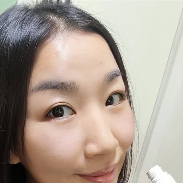 알럽은서 on Instagram: "#광고 식전 샐러드 한입 샐러드샷 101 🥗
@borambio
@doctorbr_
요즘 운동후 저는 요거 한병 마셔요!
101종의 과채가 함유된 닥터비알 샐러드 앰플 ‘샐러드샷 101’ 출시되어
운동녀분들 식단챙기시는분들 핫하더라고요
현대인에게 꼭 필요한 6종의 비타민과 미네랄이 함유되어 있어 활력 충전 가능한 한병!
무엇보다
약 600g 상당의 채소와 과일에 해당하는 식물 영양소 성분이 듬뿍
야채를 싫어하는 사람들도 ABC주스 맛으로 맛있게 관리 가능해요!
가볍게
하루 한 병으로 101종의 채소를 마시다니 👍
식전 한입 샐러드로 하루종일 가볍게~ 시작해보세요 !
✔️샐러드를 한 병에 초간편 섭취
- 번거로운 손질 필요 없이 앰플 하나로 끝.
- 채소 싫어하는 아이도 부담 없이 먹는 ABC주스 맛
✔️101가지 채소와 과일이 담긴 풀패키지 영양소
- 하루 권장 채소와 과일 600g을 한 병에 압축.
- 6가지 비타민 & 미네랄 100% 충족.
- 5가지 파이토케미컬로 항산화와 면역 건강을 돕는 식물영양소까지 가득
✔️매일 먹어도 부담 없는 합리적인 가격
- 샐러드 한 끼 평균 13,000원 vs 샐러드샷 101은 저렴한 가격
- 하루 한 병으로 꾸준히 챙겨 먹기 쉬운 가격
식전샐러드 간편하게 과채앰플 습관
시작해보세요 ...
확실히 하루가 가뿐한듯 👍
.
.
.
#닥터비알#샐러드샷101#샐러드앰플#과채앰플#닥터비알 #보람바이오 #샐러드샷101 #샐러드앰플 #과채앰플 #식전샐러드"