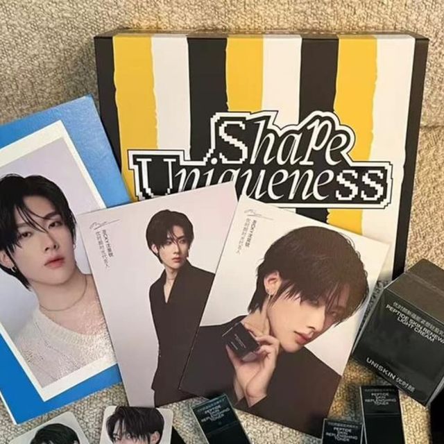 소정❣❣ on Instagram: "#광고 평소에도 눈여겨보던 브랜드 유니스킨 @uniskin_official 이번에 블랙 그라비티 크림과 에센스 라인으로 제배원 리키와 콜라보를 한다고 해서 소식 가져와봤습니다!