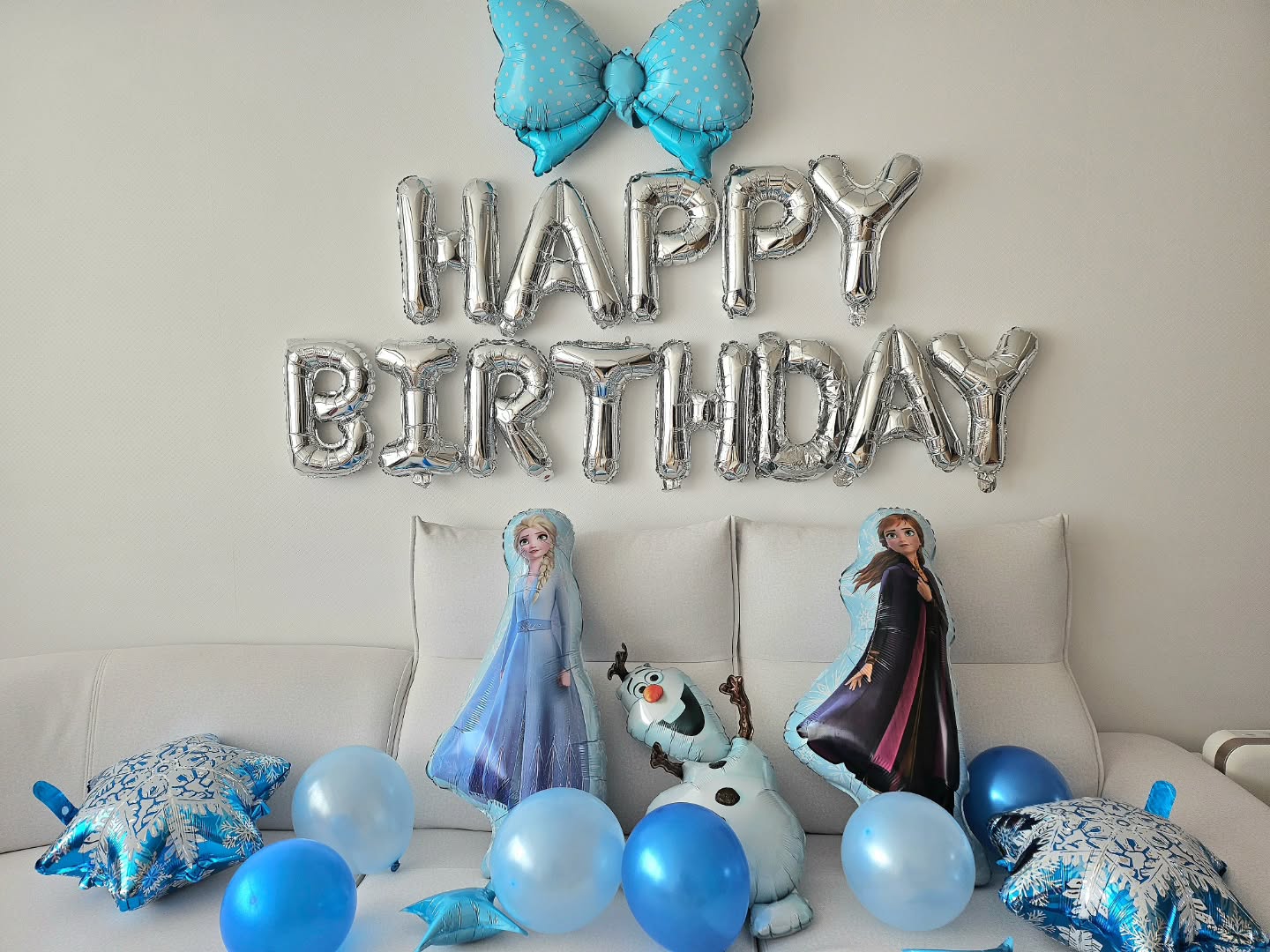 우리규리 4번째 생일은 엘사와 함께🩵🤍
