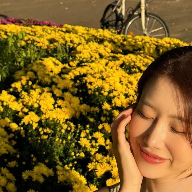 @im.ryani on Instagram: "@aircream_official 🌼 #광고 귀엽고 편한 ‘에어크림’ 꽃봉오리 미니 원피스 ‎。🌼 #에어크림 #레이스 #롱원피스 #나시원피스 #꽃봉오리 #순색 #미니원피스 #20대원피스"