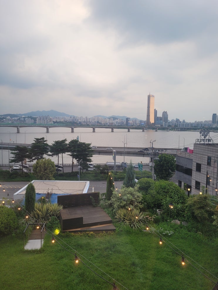 [용산] 마포 한강 여의도 뷰 맛집 데이트 핫플 레스토랑 아이오유 (디너 코스) 후기
