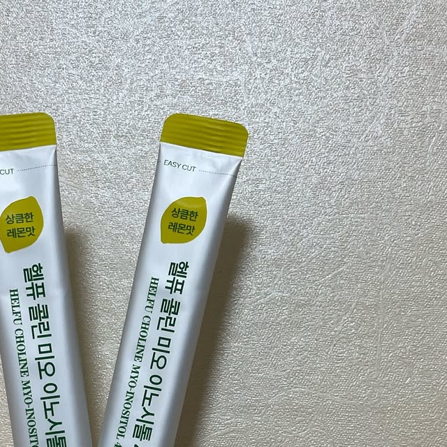 송이 on Instagram: "#광고 100% 식물유래 미오 이노시톨 4000mg 함유된 헬퓨 콜린 미오 이노시톨 4000 -전 원료가 100% 비건 인증 완료 -주석산수소 콜린 100mg, 레몬 추출 엽산, 활력 비타민 6종