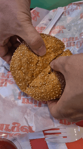 [광교호수공원 맛집]호수뷰 야외테라스가 인상적 소고기 육즙가득 수제버거 맛집_마일리버거