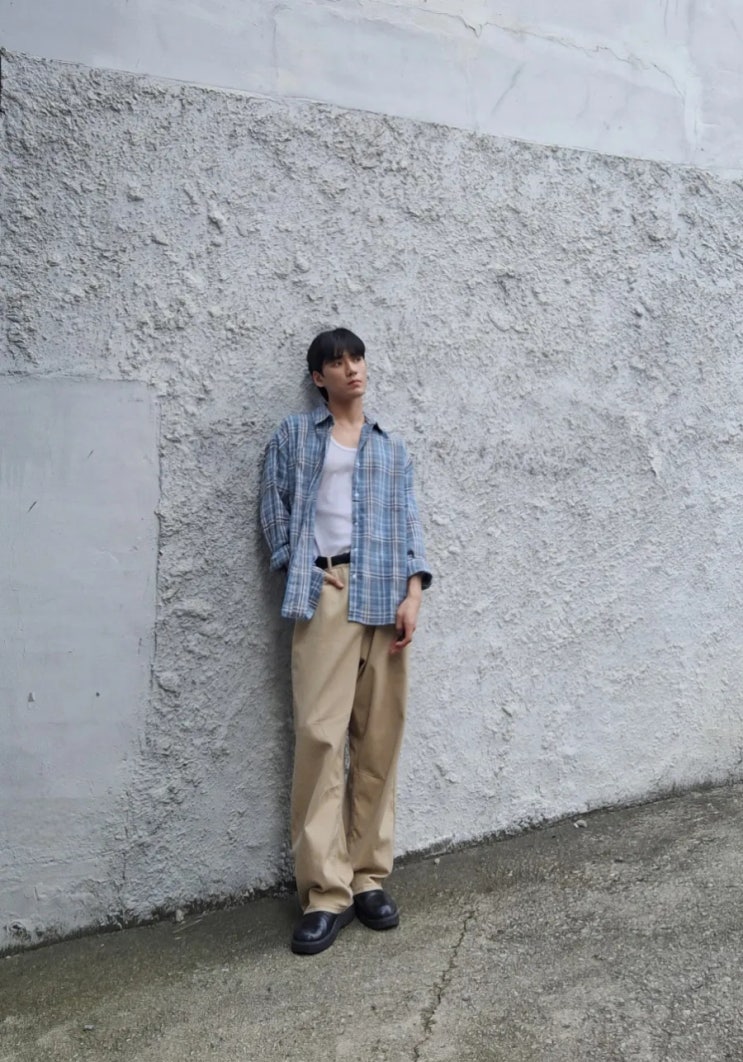 벌써 간절기를 준비하는 사람이 있다고? 그게 바로 너!(With. 스탠다드에러 레트로 플레이드 오버핏 포켓 긴팔 체크 셔츠)