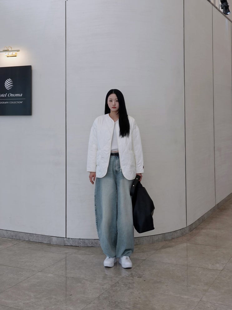 스탠다드에러 데님팬츠 벌룬핏 워싱 와이드 데님팬츠 라이트인디고
