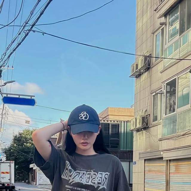 @ab_out_yeb_in on Instagram: "#제품제공 @standarderror_official 
-
[스탠다드에러] 워시드 빈티지 캣워싱 와이드 데님팬츠 빈티지옐로우

허리부터 밑단까지 자연스러운 실루엣의 와이드 핏 데님 팬츠
부드러운 터치감과 빈티지한 컬러, 캣워싱이 포인트

#스탠다드에러 #STANDARDERROR #남여공용팬츠 #데님 #데님팬츠 #팬츠 #바지 #와이드바지 #워싱팬츠 #와이드팬츠 #데일리룩 #바지추천 #DenimPants #Denim #Pants #좋반"