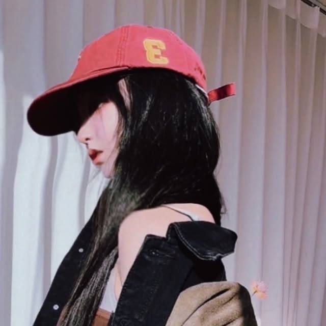 ♱🪭¨*阿木燿子🪽 on Instagram: "#광고 웜톤이 되어가는중 @standarderror_official 에서 [스탠다드에러 87-STAN009 [비건 스웨이드] 스탠다드 블루종 스웨이드 자켓 카키 색상을 제공받았습니다"