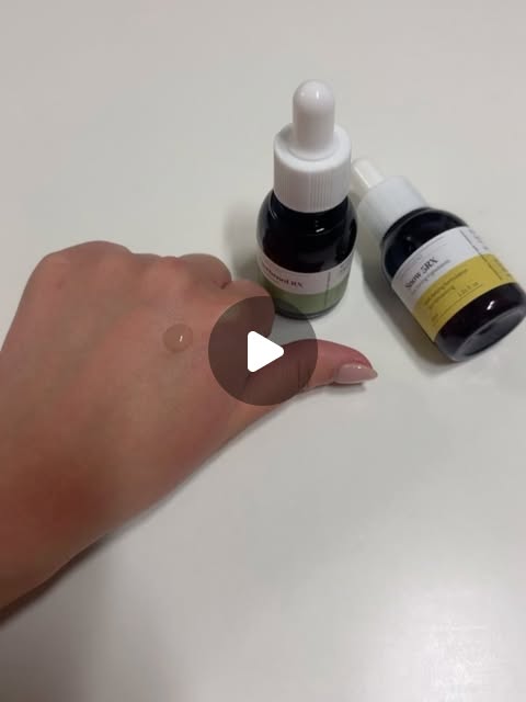 @remingde on Instagram: "#협찬

싱그리디언트를 만든 서호랩(Seoholab)은 
피부 과학을 기반으로 꼭 필요한 성분만 
담는 데 집중하는 브랜드예요. 

화려한 마케팅보다 피부 본연의 건강을 
지켜주는 ‘성분 중심주의’를 추구한다는 점이 믿음직스러웠어요!
피부 속 깊은 곳부터 겉까지 차곡차곡 수분을 쌓아주니, 
화장했을 때도 들뜸이 확 줄어드는 게 느껴졌답니다 : )

#광고 #콜라겐앰플 #촉촉한수분케어 #덱스판테놀로 #보습연어앰플"