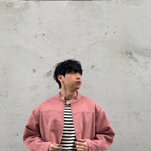 170 옷장 on Instagram: "#광고 @standarderror_official 에서 87-STAN161 빈티지 딥 캣워싱 와이드 데님팬츠 샌드블루를 제공 받았습니다 봄맞이 핑크 한스푼💕 허리부터 밑단까지 자연스럽게 떨어지는