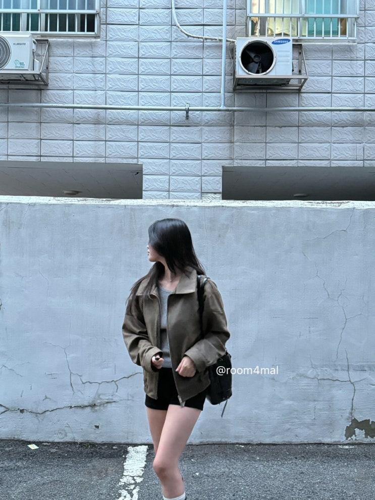 가을 아우터 추천 스탠다드에러 스웨이드 블루종 자켓 카키 컬러