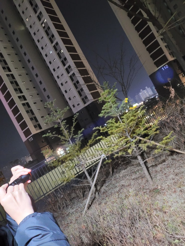 강력한 밝기의 캠핑랜턴 LED후레쉬 코만도빔 II 추천