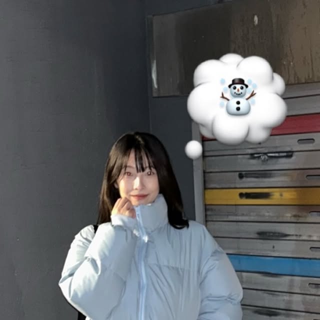 @long._.garden on Instagram: "#광고 눈☃️사람?? 
@osawa_official 

점점 추워지니까 목부터 궁둥이까지 푸짐하게 덮어줘야지

👕OW-183 미츠리 크롭 하이넥 패딩 (SORA)

#오사와 #fashion #패딩 #하이넥패딩"