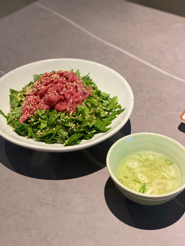 성수동 육타 직장인들의 숨은 맛집 육회비빔밥 곰탕 강추
